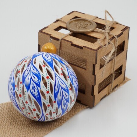 Елочная игрушка   "Ресничная 2"