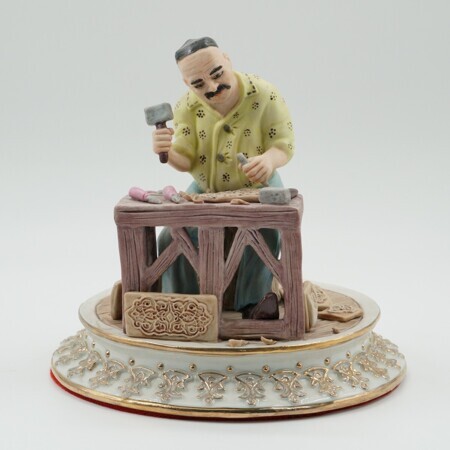 Резчик по дереву