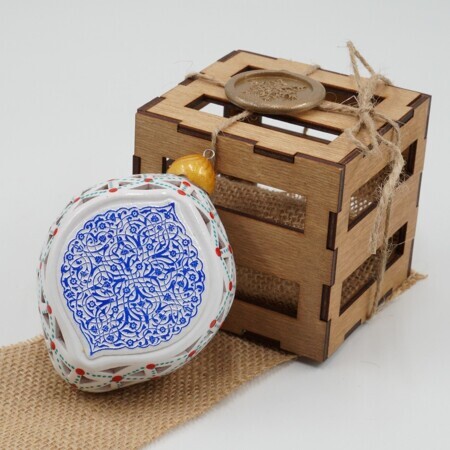 Елочная игрушка   "Гранат в бесконечности Хивы"